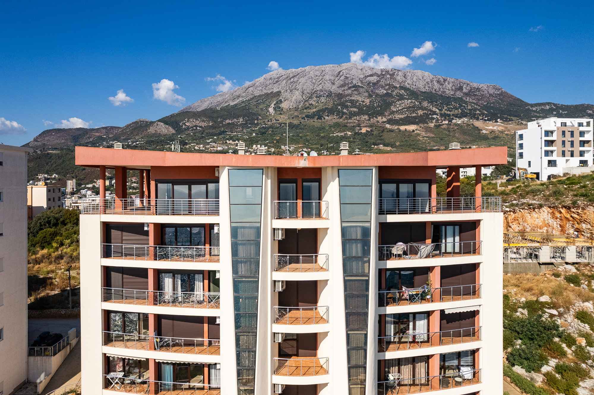 Penthousy s výhľadom na more v obci Dobra Voda