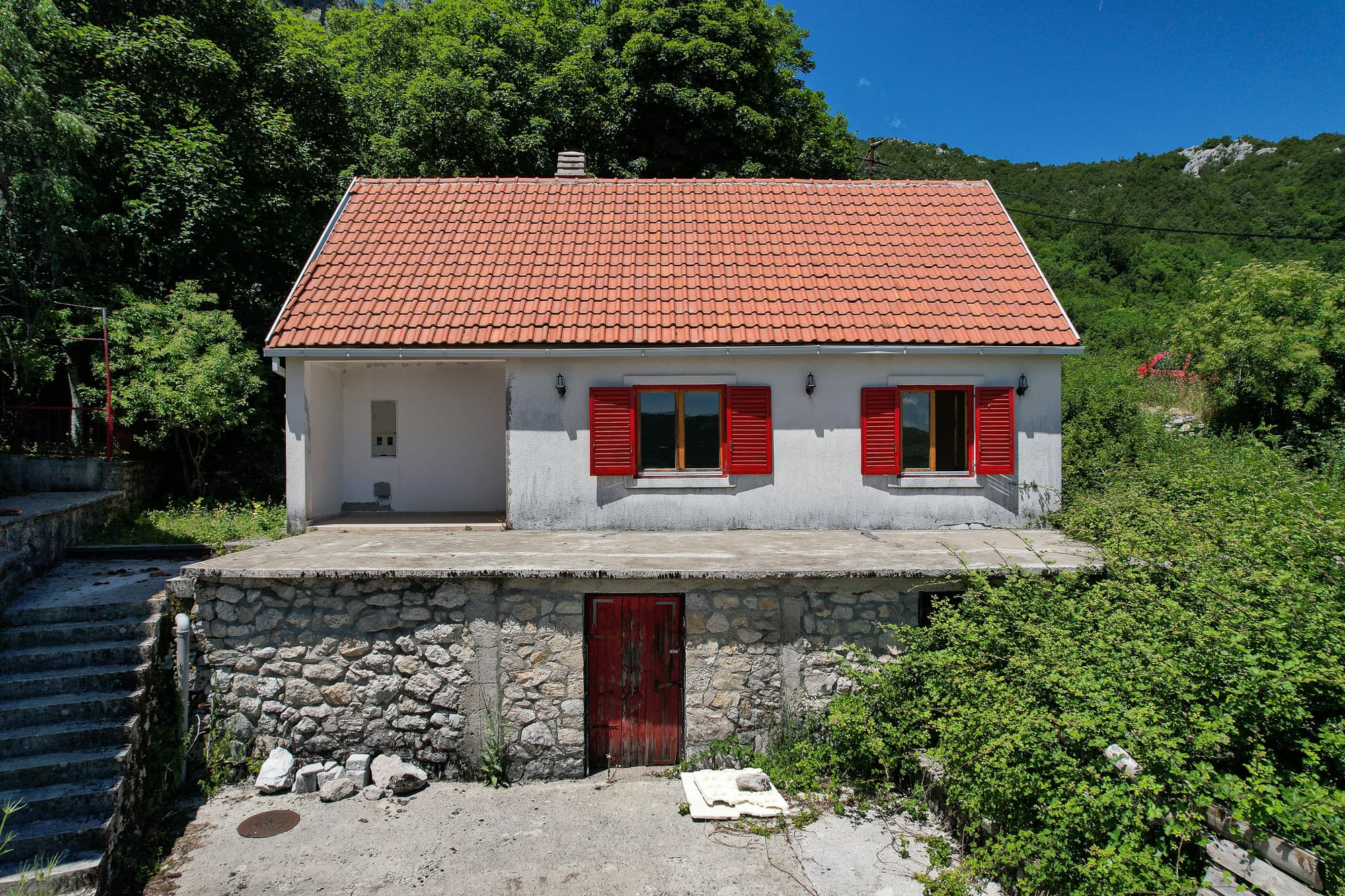 Príjemný dom 78 m² v Cetinje, Ugni