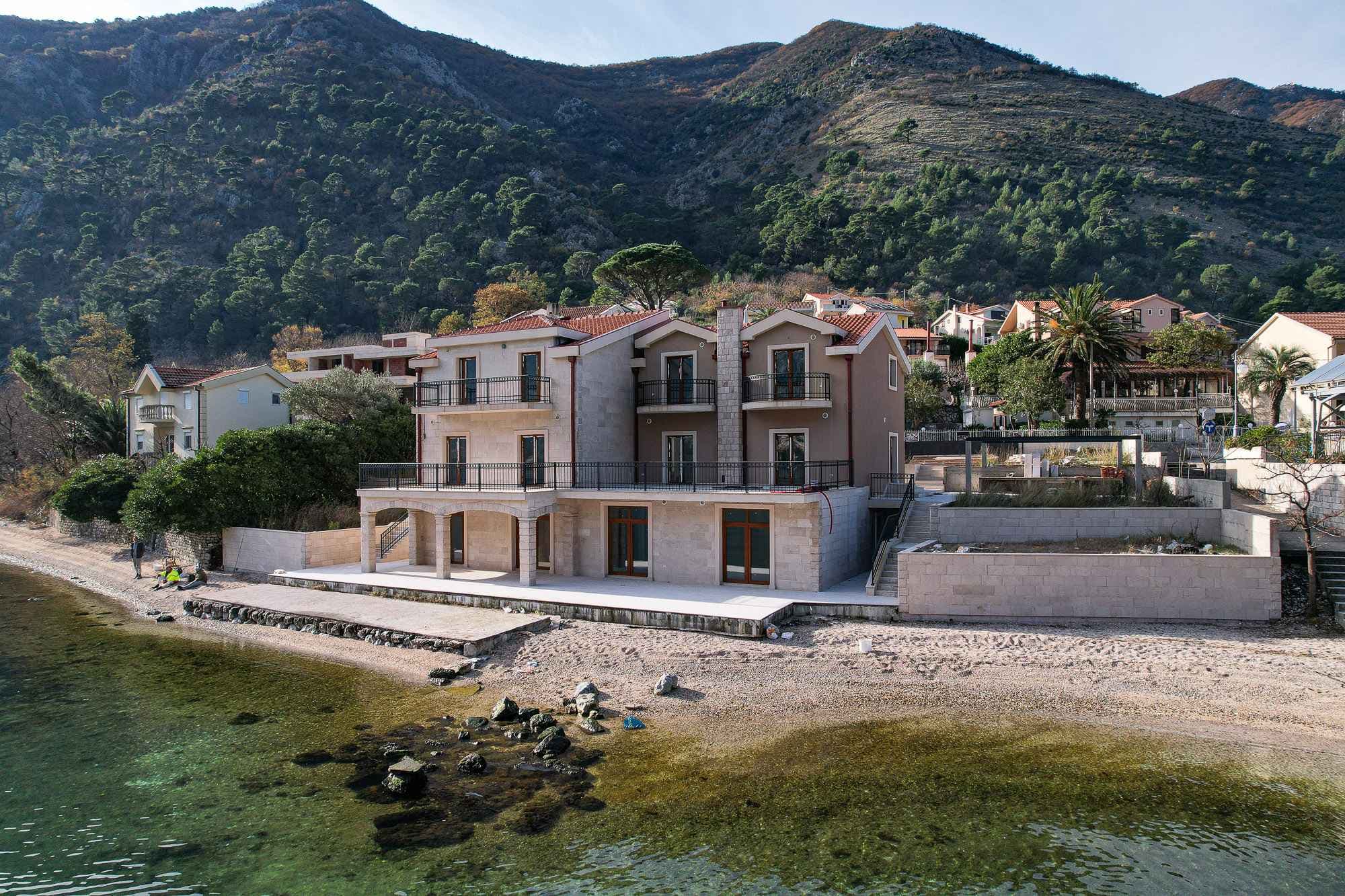 A luxurious three-story villa on the first sea line in Kotor