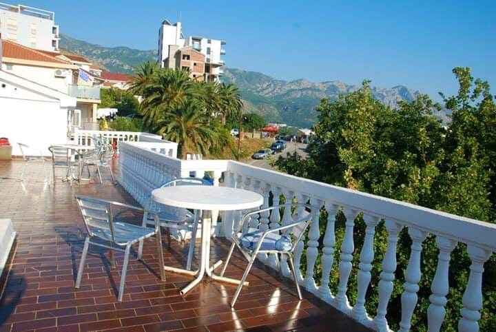 Hotel in Becici