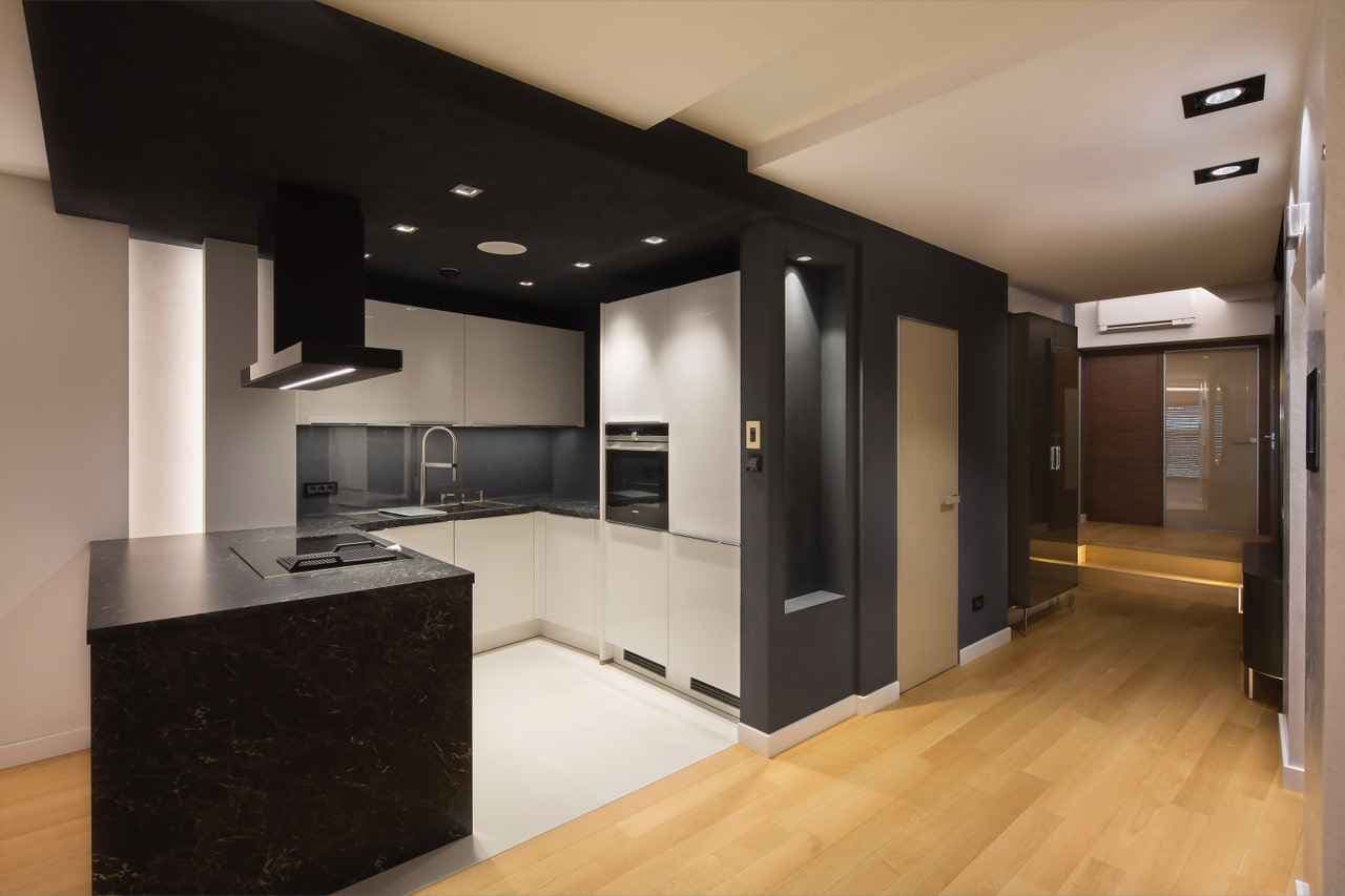 Luxusný dvojspálňový apartmán s dizajnovým interiérom v centre Budvy