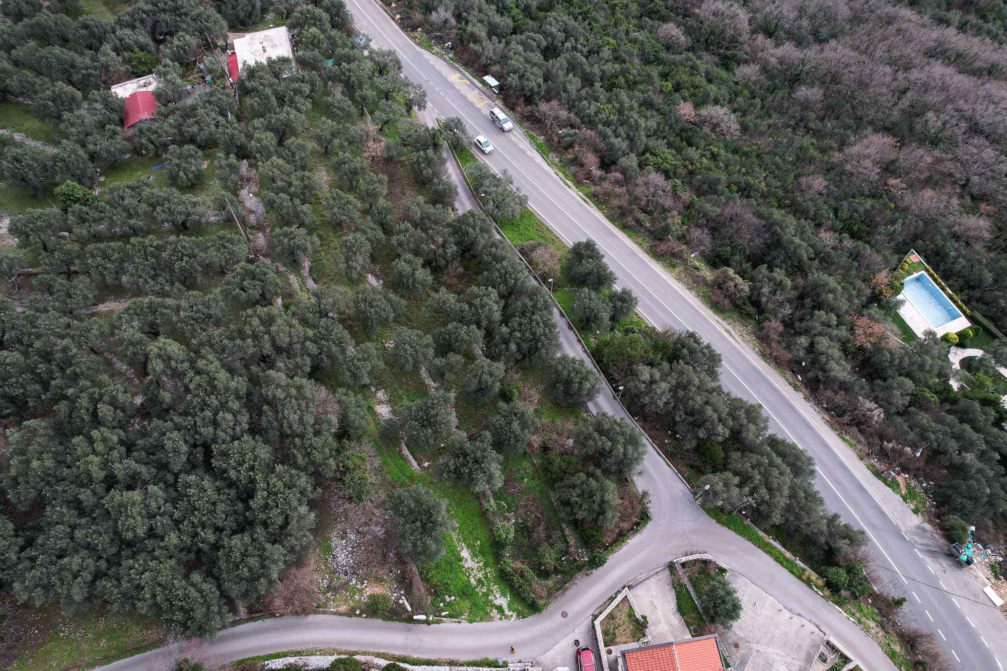 POZEMOK NA PREDAJ – RUDINICE, OBEC PLUŽINE