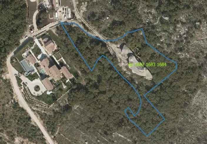 7,715 m² Land with Structures and Unfinished Construction near Sveti Stefan